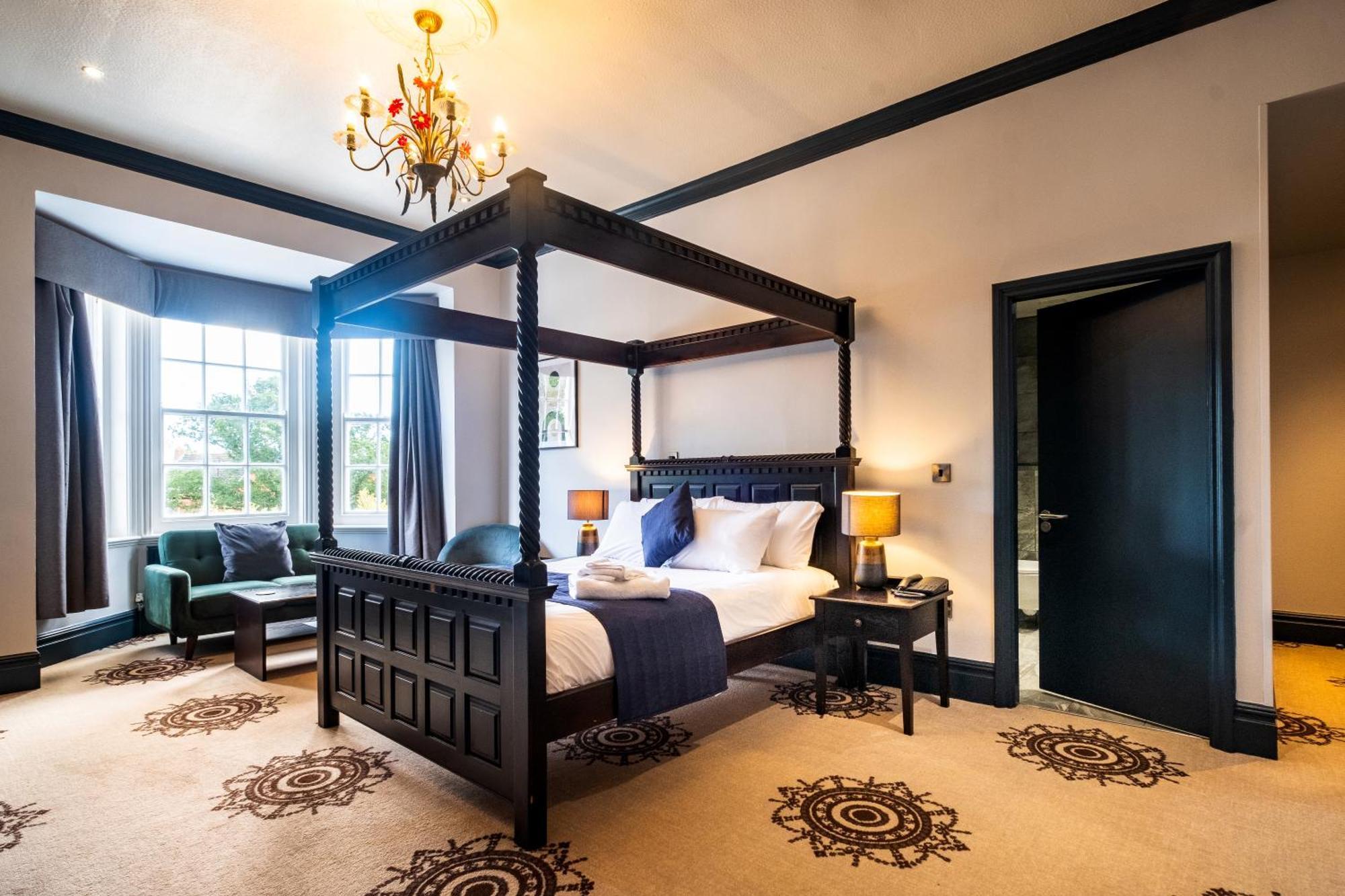 ホテル The Coach House Suffolk ローストフト エクステリア 写真