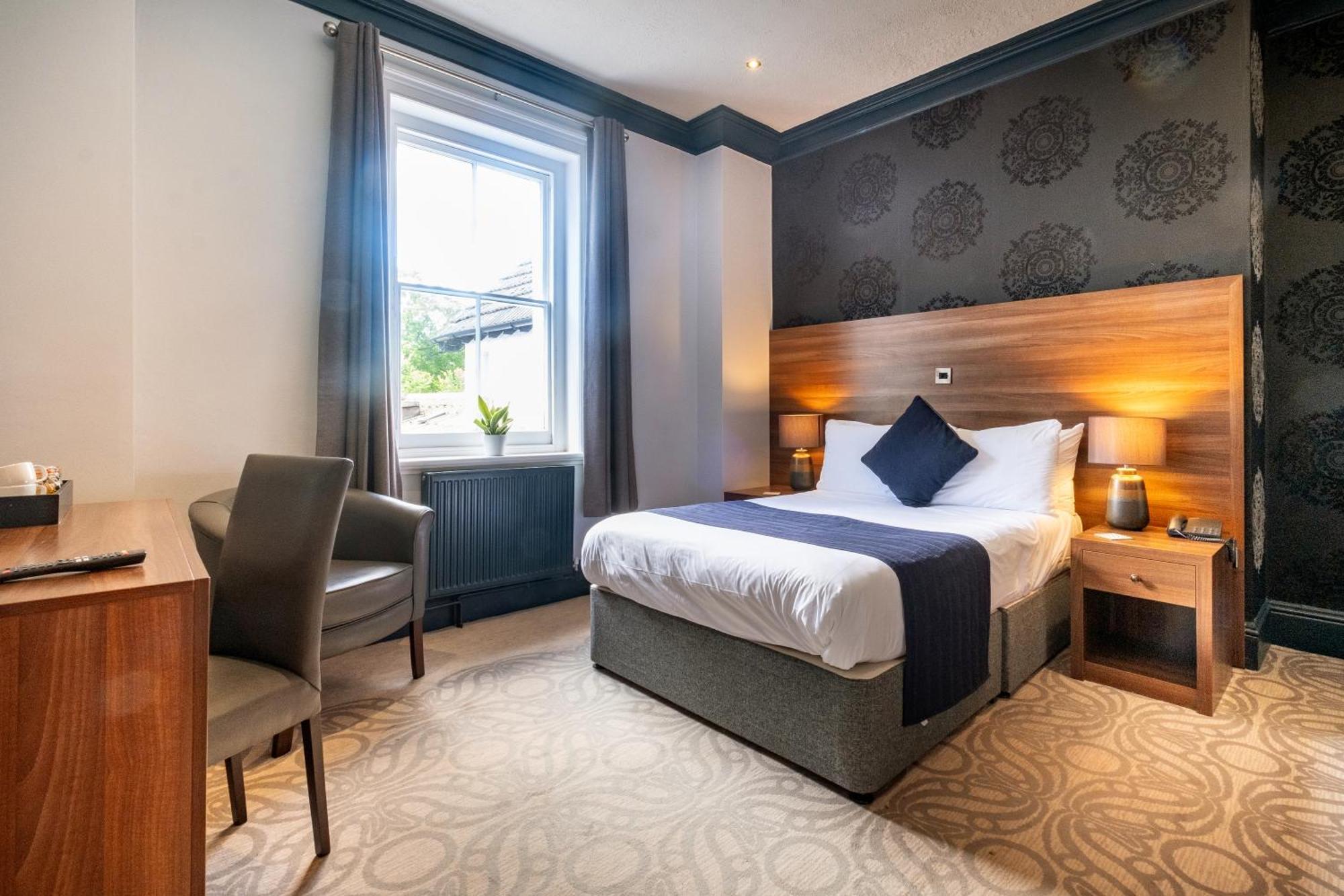 ホテル The Coach House Suffolk ローストフト エクステリア 写真