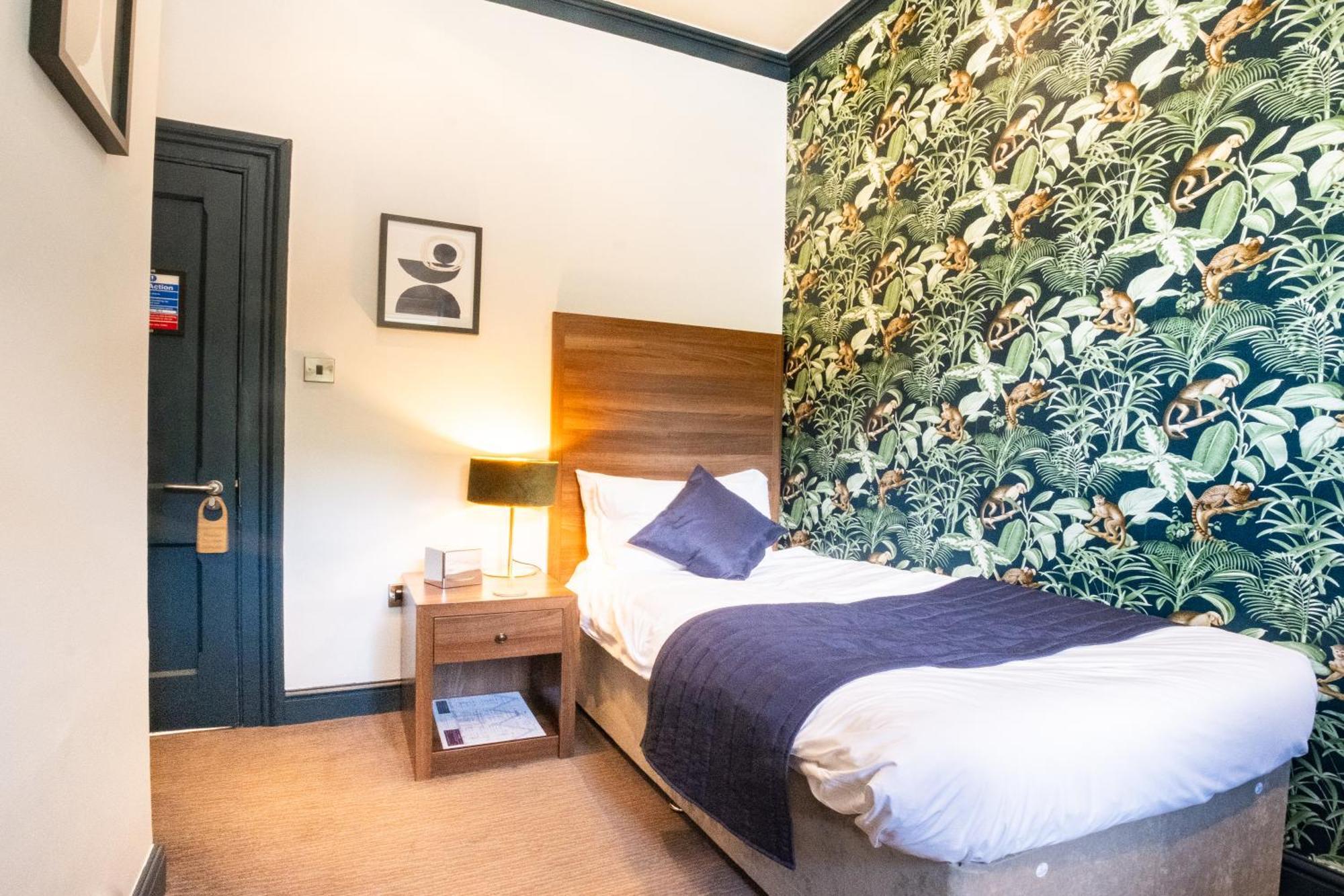 ホテル The Coach House Suffolk ローストフト エクステリア 写真